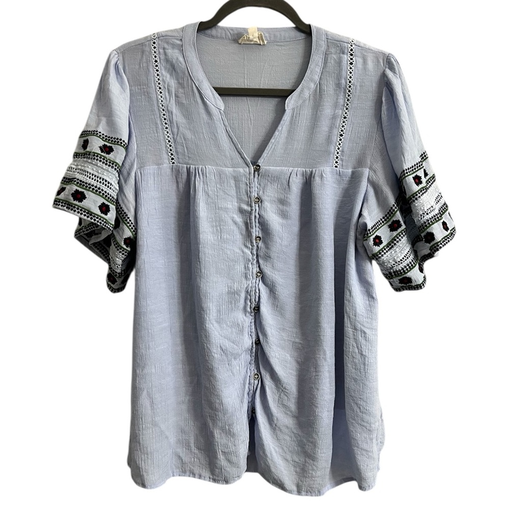 143 Story Women’s Light Blue Short Sleeve Blouse with Embroidered Puffy Sleeves